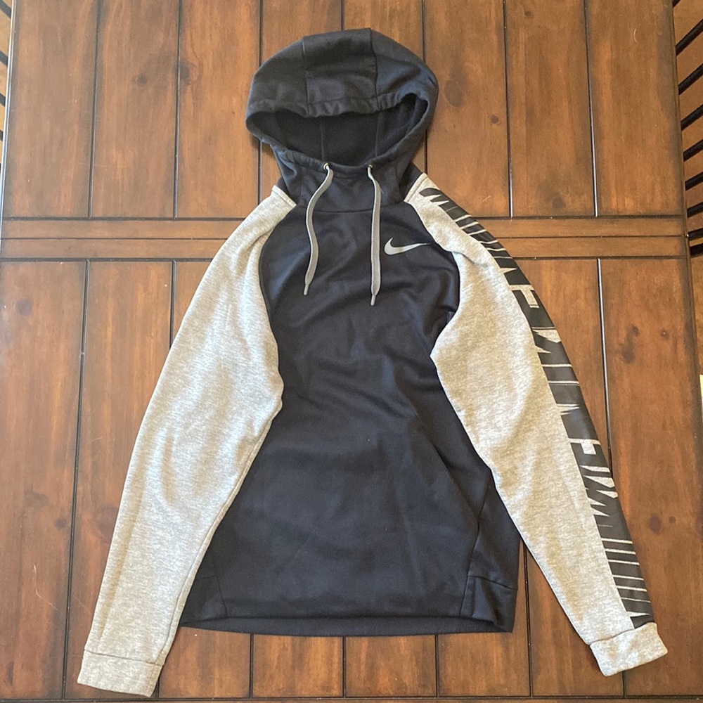 DRIFIT BLACK/GREY NIKE HOODIE SZ MEDIUM
